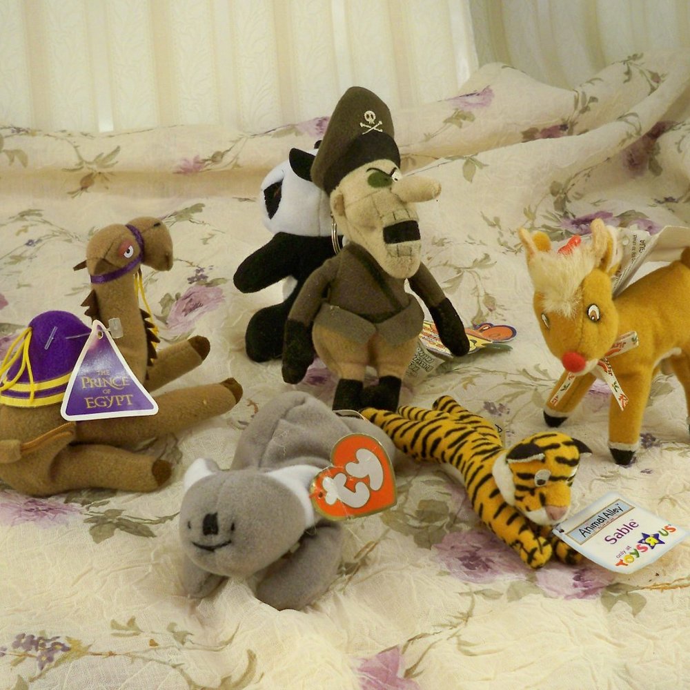 Assorted Collectable Prince of Egypt, Rudolph, Fearless Leader & other